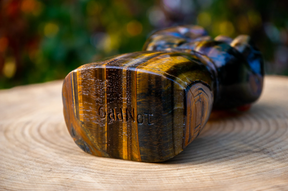 Tigers Eye Thanos Infinity Gauntlet